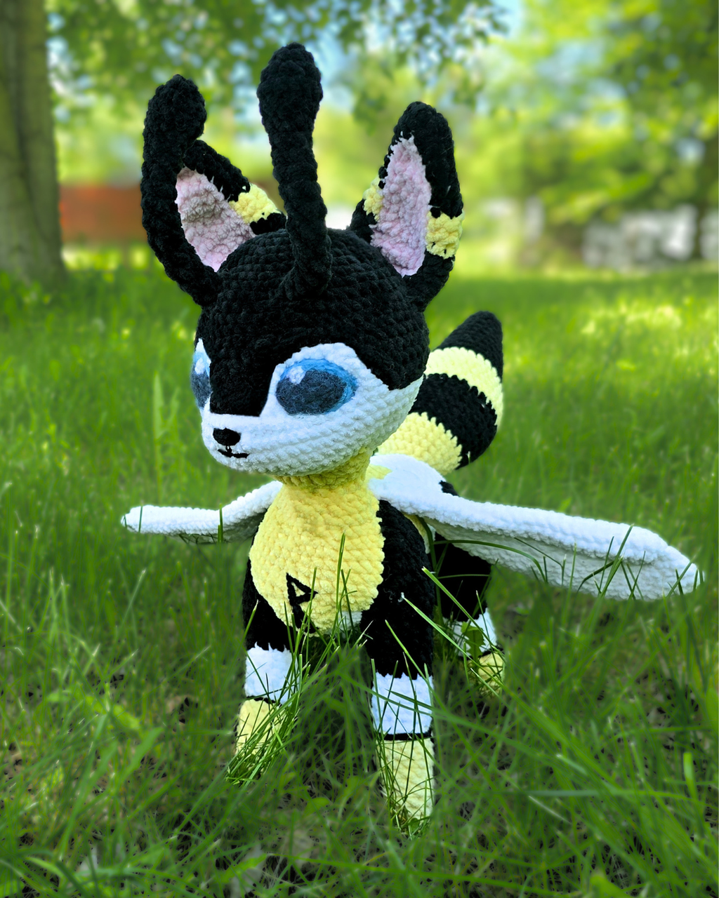 Beexi, the Guardian of the Fringes Crochet Pattern – Fantasy Fox Bee Amigurumi PDF
