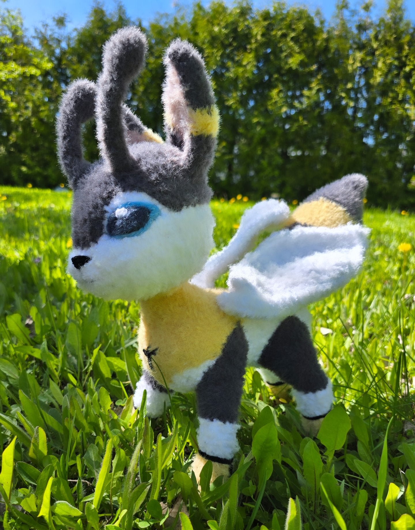 Beexi, the Guardian of the Fringes Crochet Pattern – Fantasy Fox Bee Amigurumi PDF
