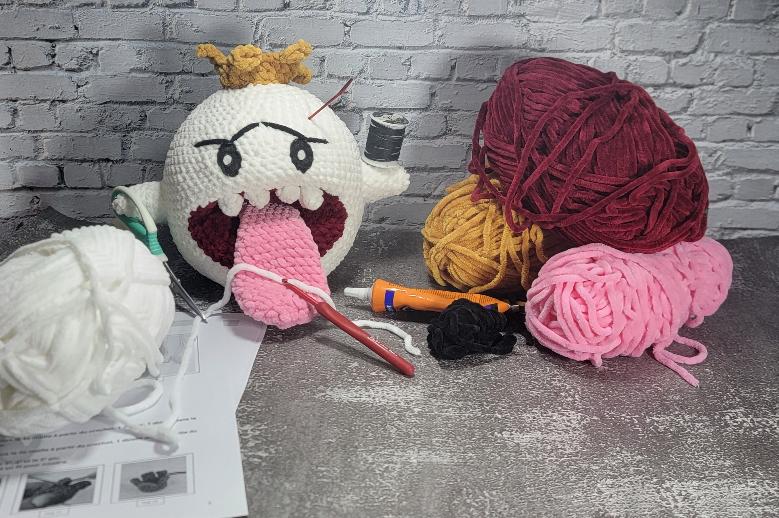 Royal Ghost Crochet Pattern (PDF) – Mini Ghost Bonus Included