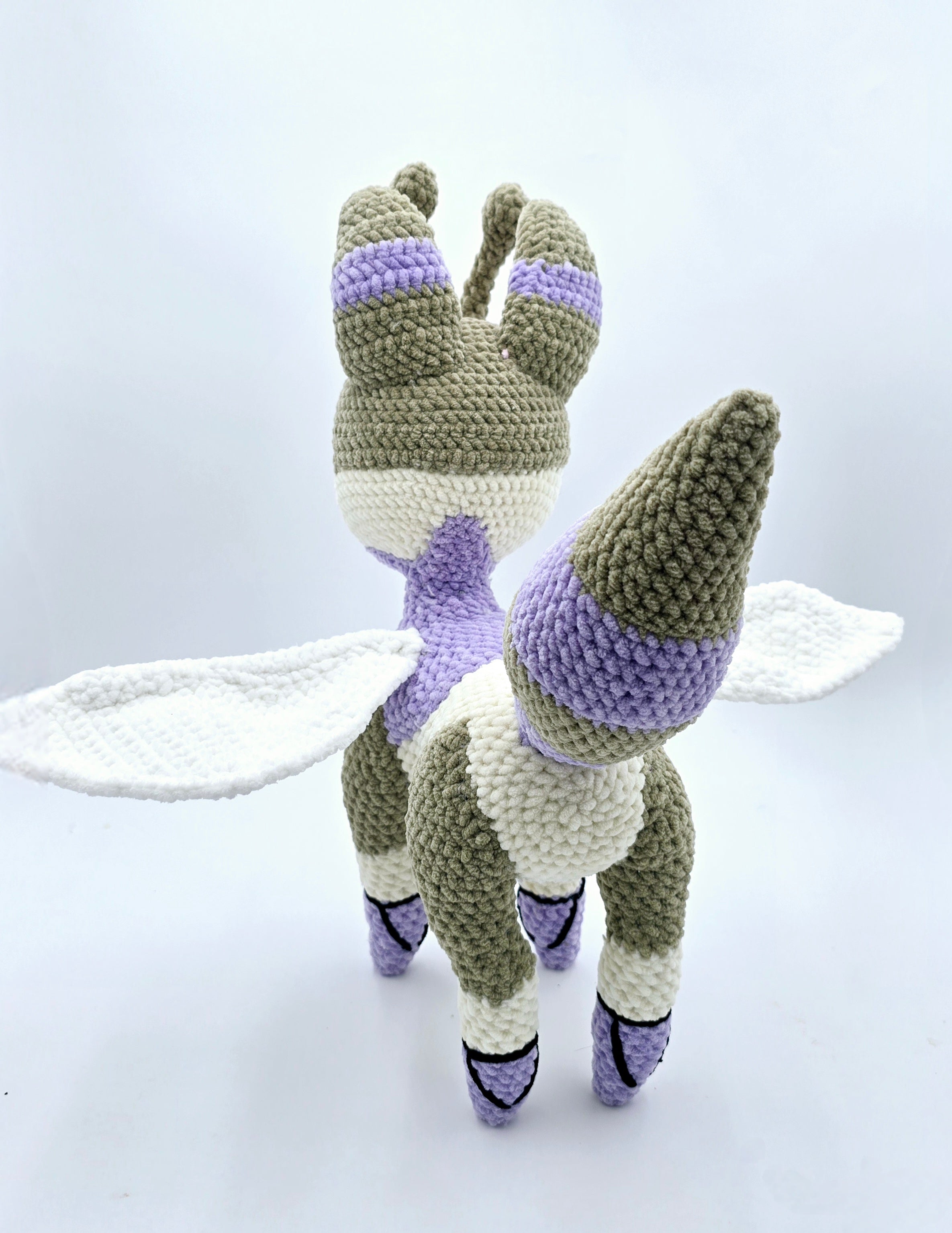 Beexi – Handmade Fantasy Plush
